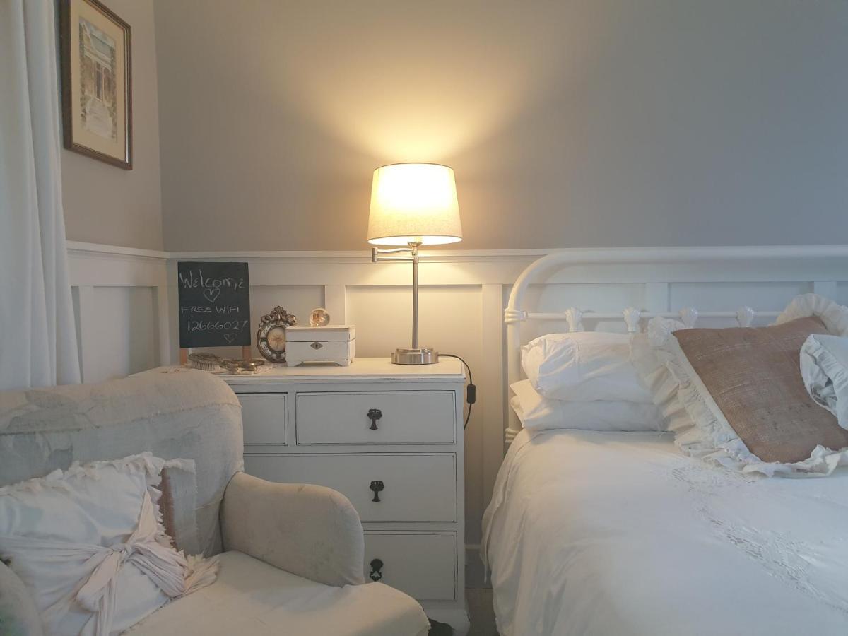 Cabins On Tudor Bed & Breakfast Motueka Εξωτερικό φωτογραφία