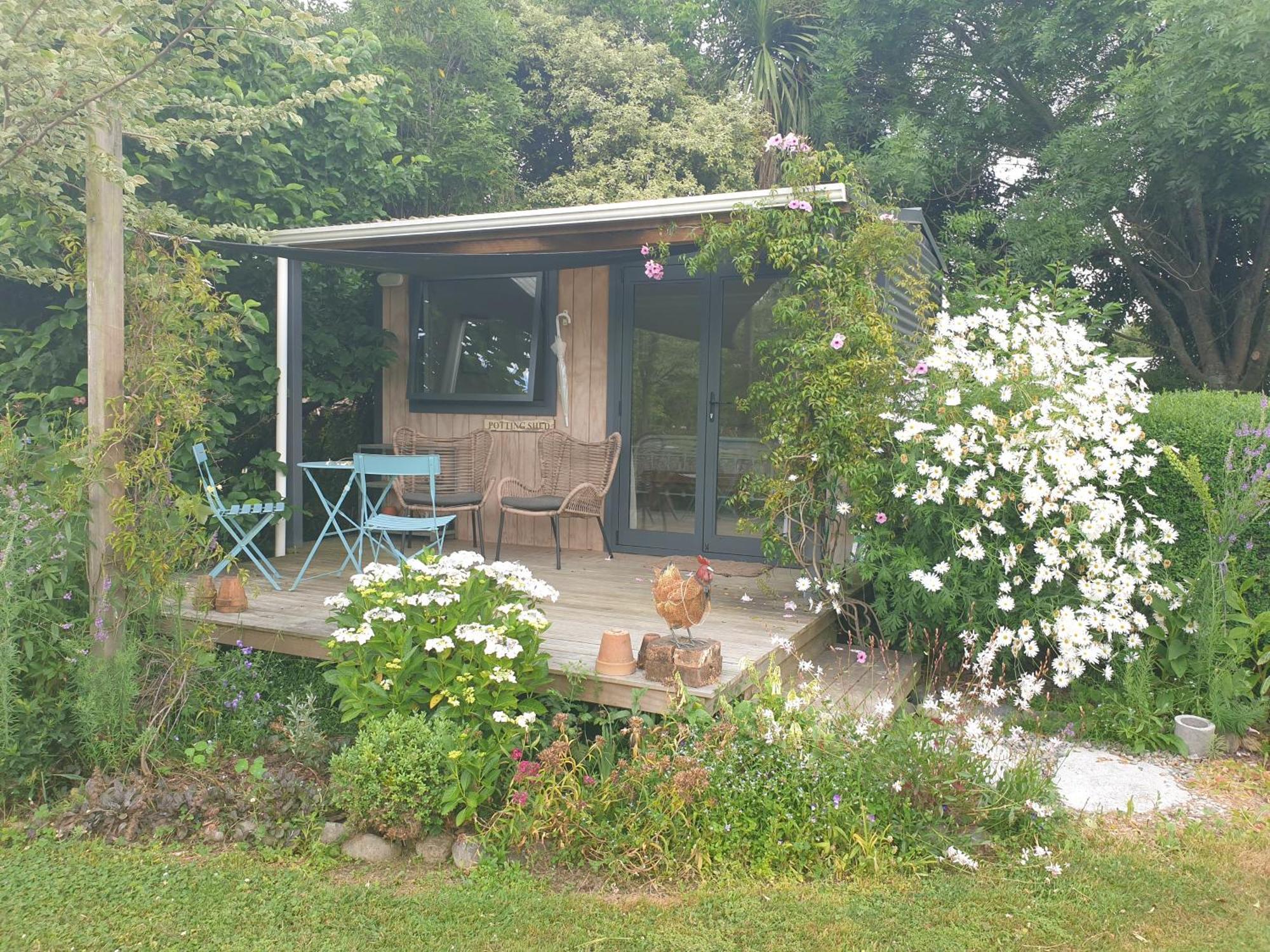 Cabins On Tudor Bed & Breakfast Motueka Εξωτερικό φωτογραφία