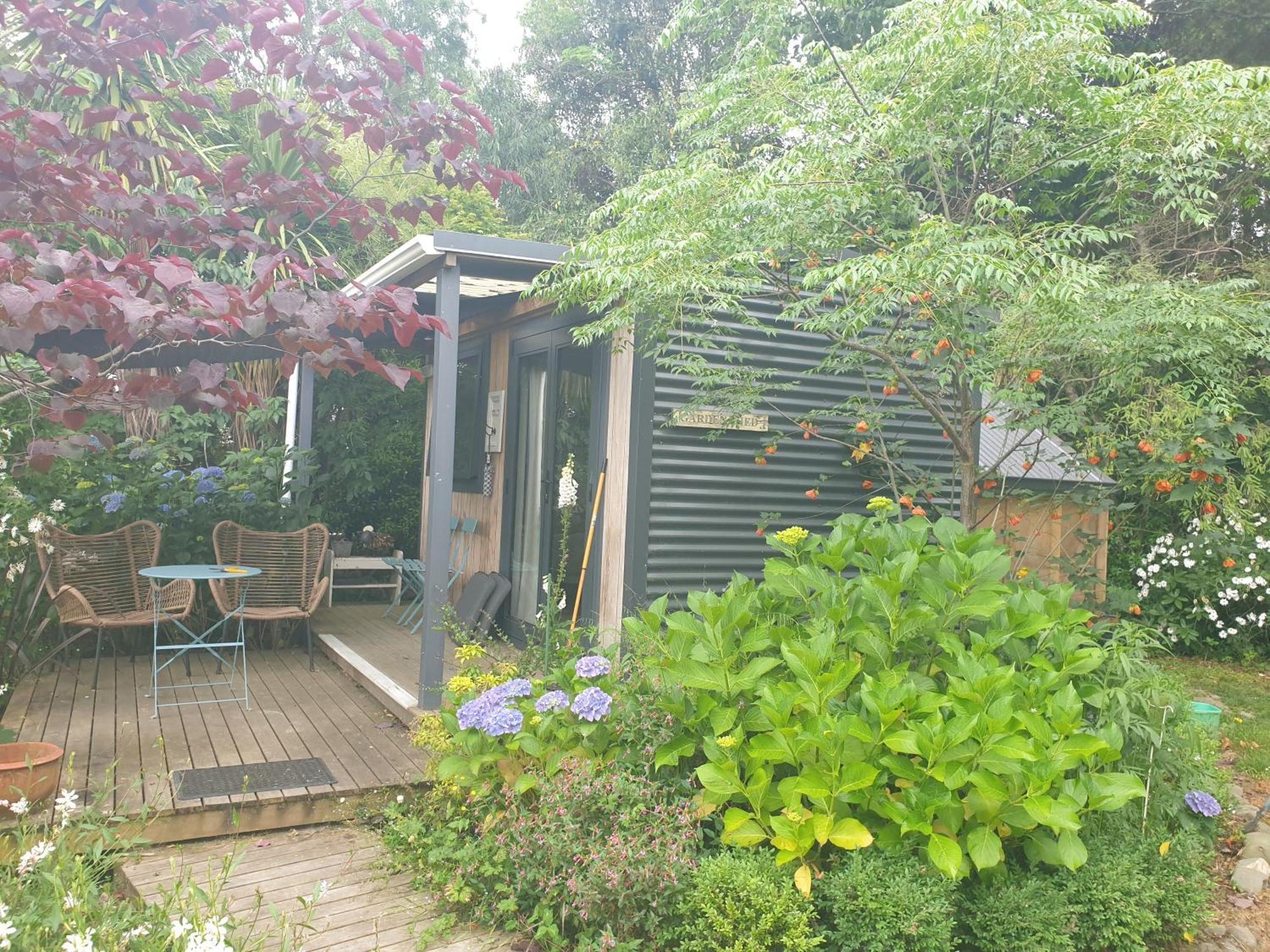 Cabins On Tudor Bed & Breakfast Motueka Εξωτερικό φωτογραφία